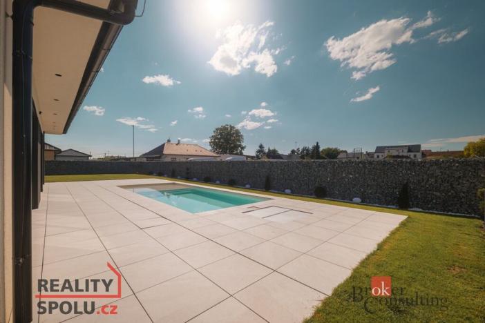 Prodej rodinného domu, Úherce, 268 m2