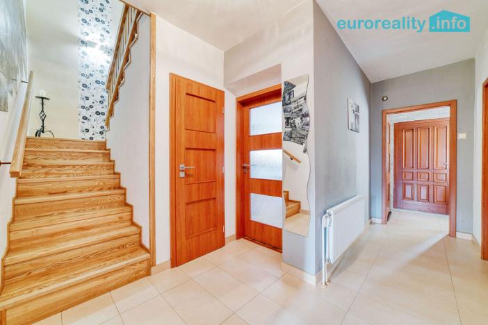 Prodej rodinného domu, Mariánské Lázně, Ladova, 221 m2