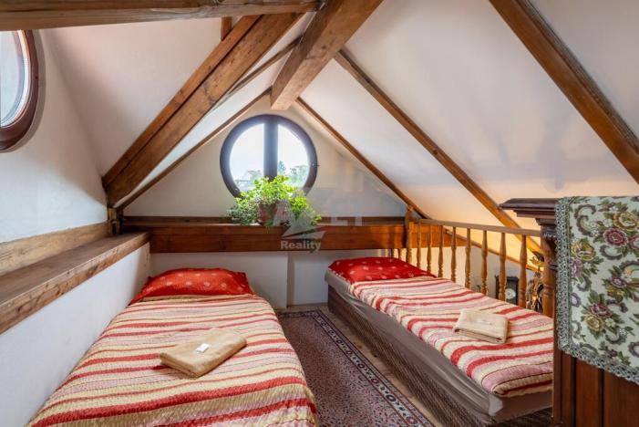 Prodej ubytování, Příbor, Švédská, 1604 m2