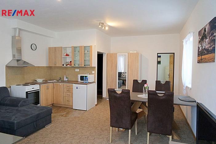 Pronájem bytu 2+kk, Hradec Králové - Nový Hradec Králové, Pod Zámečkem, 50 m2