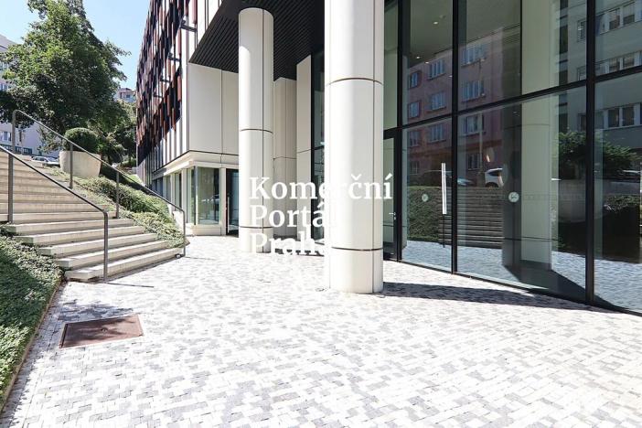 Pronájem restaurace, Praha - Nusle, Lomnického, 470 m2