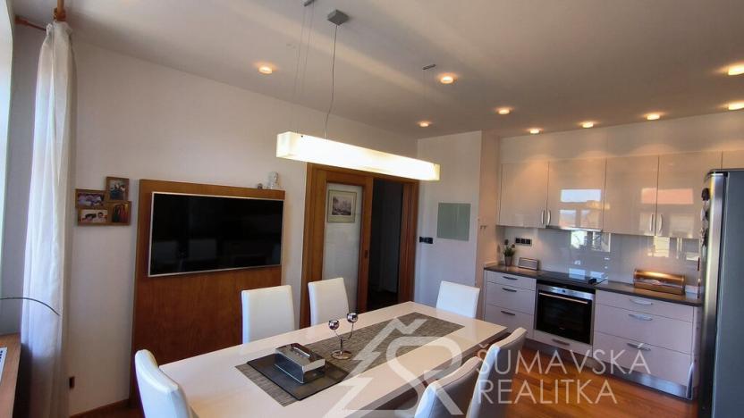 Prodej bytu 4+1, Kašperské Hory, Náměstí, 120 m2