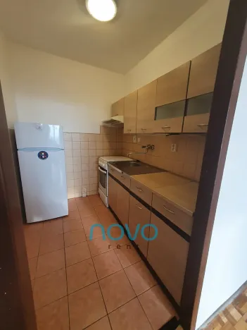 Pronájem bytu 2+kk, Praha - Kobylisy, Frýdlantská, 44 m2
