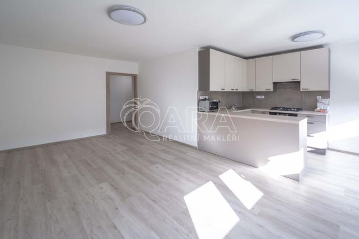 Pronájem bytu 3+1, Neratovice, Dr. E. Beneše, 68 m2