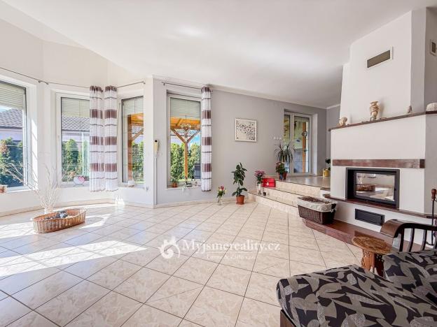 Prodej rodinného domu, Znojmo - Přímětice, Lipová, 161 m2