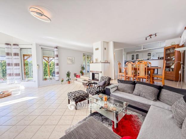 Prodej rodinného domu, Znojmo - Přímětice, Lipová, 161 m2