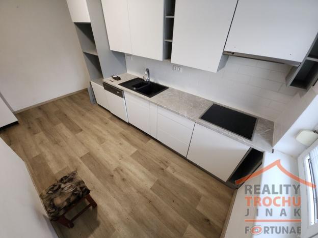 Prodej bytu 2+1, Předměřice nad Labem, Obránců míru, 88 m2