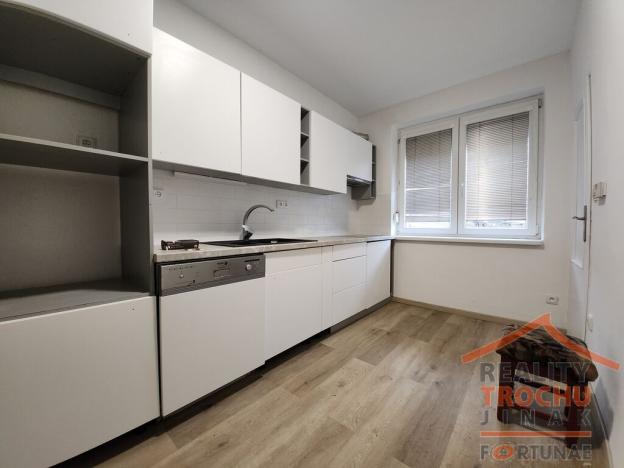 Prodej bytu 2+1, Předměřice nad Labem, Obránců míru, 88 m2