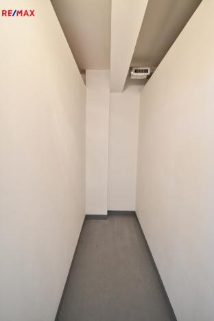 Pronájem bytu 2+kk, Hradec Králové - Třebeš, Svatojánská, 57 m2