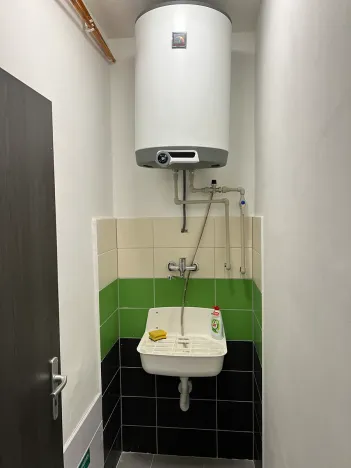 Pronájem skladu, Cheb, Pekařská, 400 m2