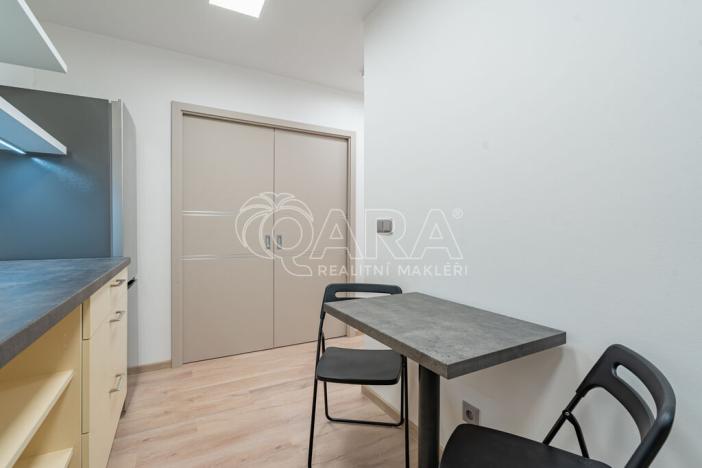 Prodej bytu 2+kk, Praha - Chodov, Brandlova, 44 m2