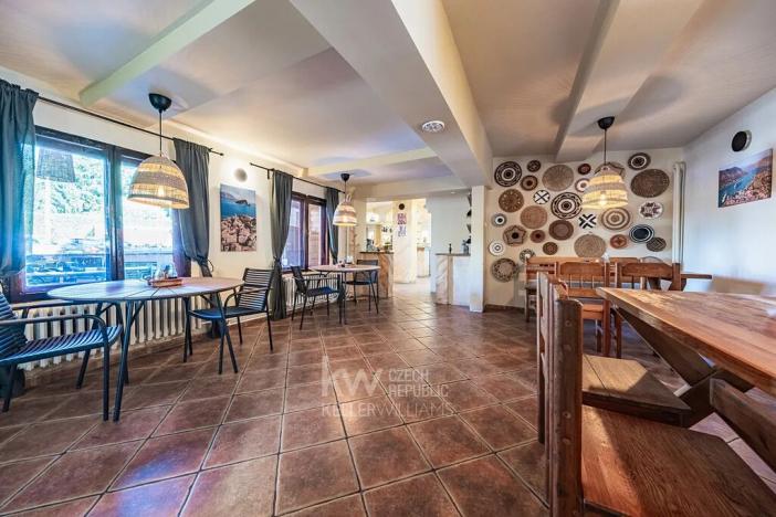 Prodej restaurace, Psáry, Pražská, 110 m2