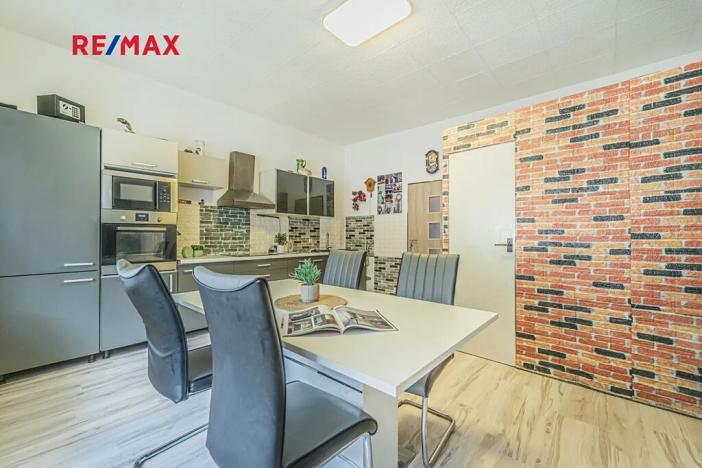 Prodej vícegeneračního domu, Cítoliby, Lounská, 300 m2