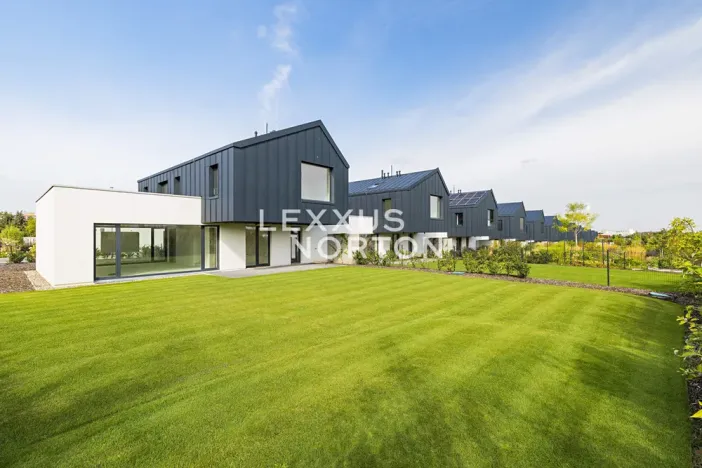 Prodej rodinného domu, Praha - Horní Měcholupy, U hostivařského nádraží, 171 m2