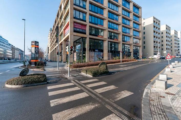 Pronájem obchodního prostoru, Praha - Karlín, U Mlýnského kanálu, 54 m2