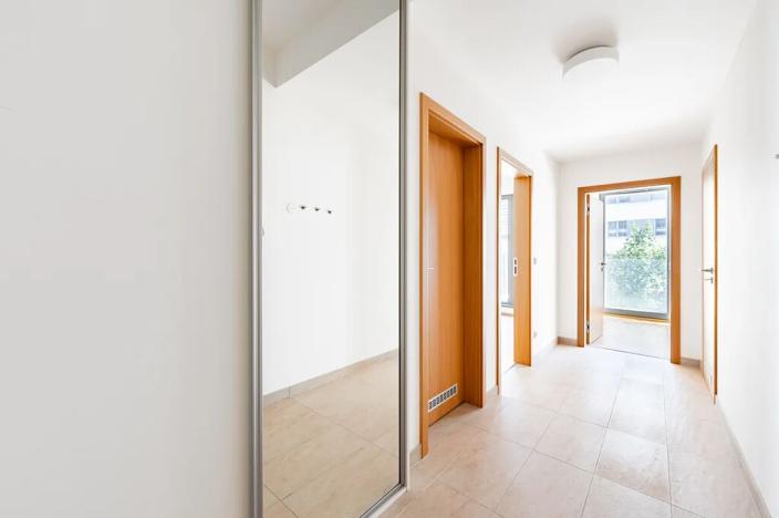 Pronájem bytu 2+kk, Praha - Karlín, U Mlýnského kanálu, 58 m2