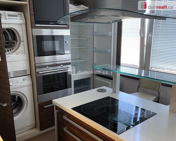 Pronájem bytu 2+1, Veselí nad Moravou, Hutník, 64 m2