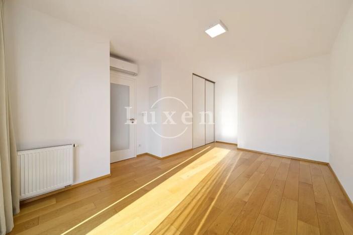 Pronájem bytu 4+kk, Plzeň, Šafaříkovy sady, 195 m2