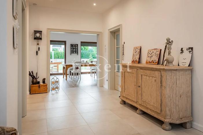 Prodej rodinného domu, Trnová, 229 m2