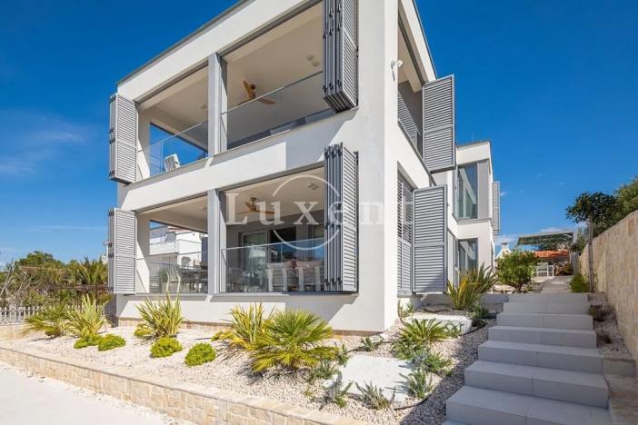 Prodej vily, Rogoznica, Chorvatsko, 675 m2