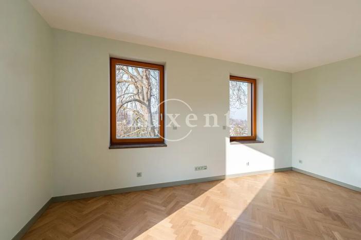 Prodej bytu 4+kk, Praha - Suchdol, Pod rybníčkem, 283 m2