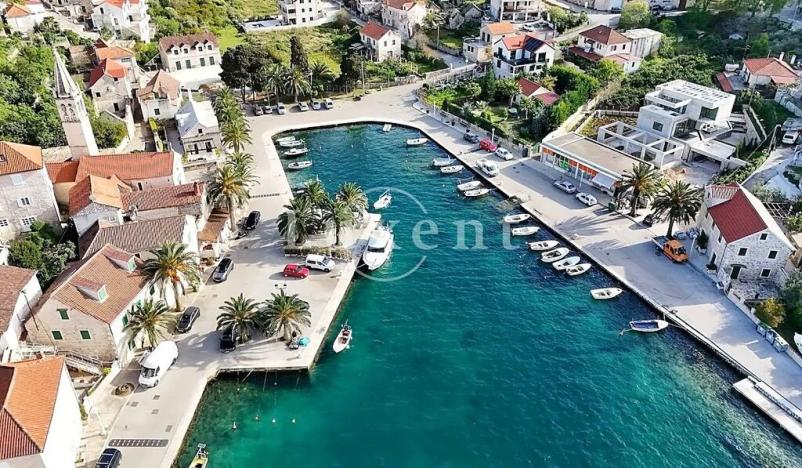 Prodej vily, Supetar, Chorvatsko, 370 m2