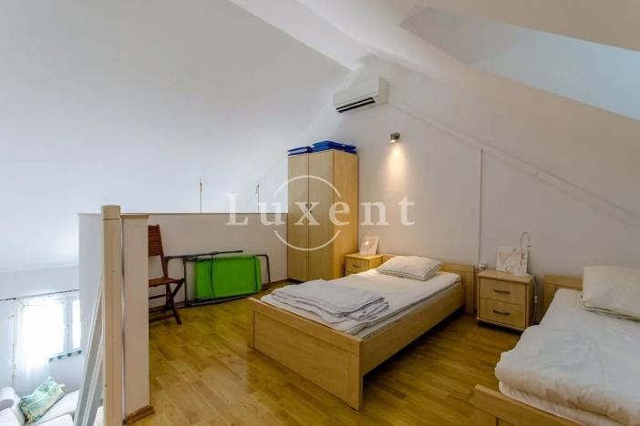 Prodej bytu 3+kk, Milna, Chorvatsko, 64 m2