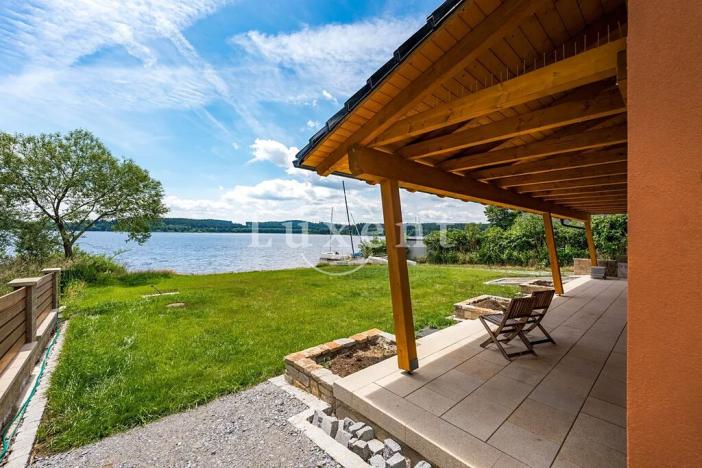 Prodej rodinného domu, Horní Planá, 186 m2