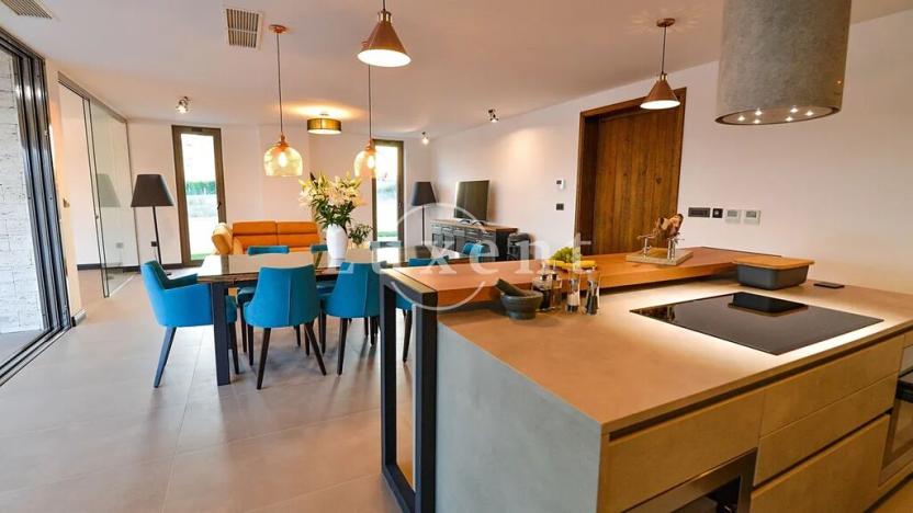 Prodej vily, Zadar, Chorvatsko, 343 m2