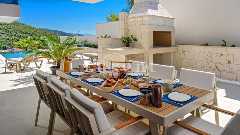 Prodej vily, Trogir, Chorvatsko, 370 m2