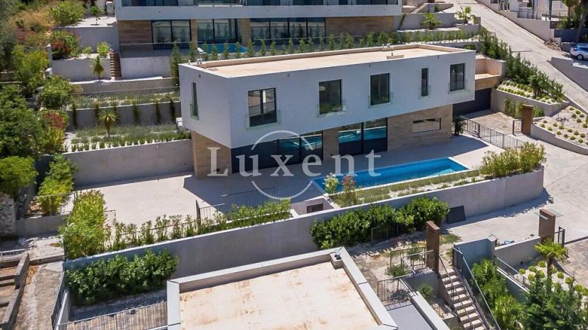 Prodej vily, Trogir, Chorvatsko, 326 m2