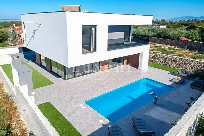 Prodej vily, Zadar, Chorvatsko, 230 m2
