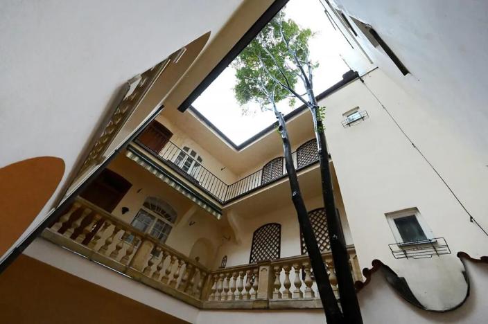 Pronájem restaurace, Praha - Malá Strana, Maltézské náměstí, 89 m2