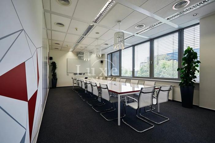 Pronájem kanceláře, Praha, Radlická, 516 m2