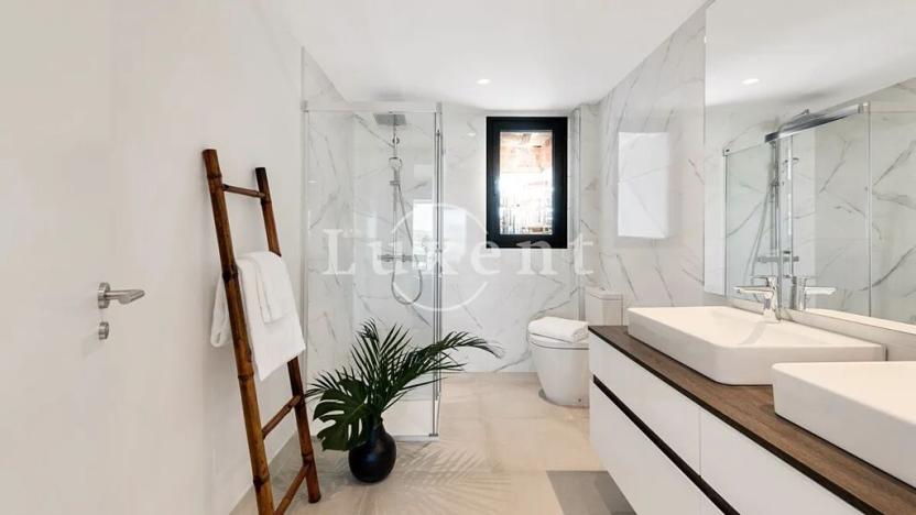 Prodej bytu 4+kk, Estepona, Španělsko, 108 m2