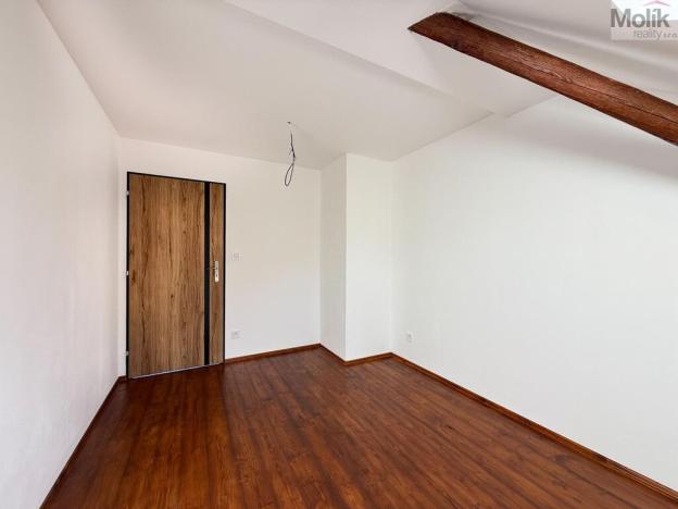 Pronájem bytu 3+kk, Osek, Tovární, 66 m2