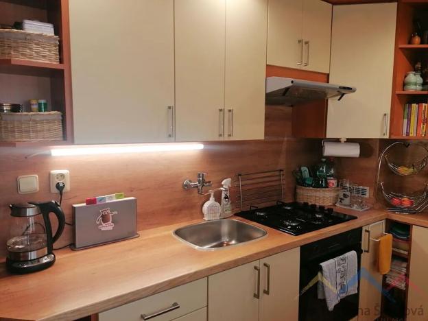 Prodej bytu 2+1, Břidličná, Nerudova, 48 m2