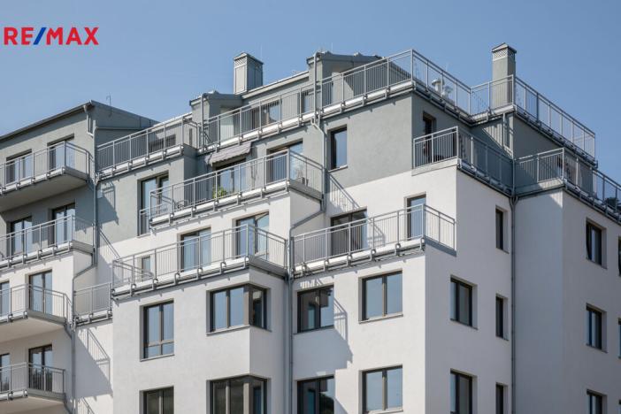Prodej bytu 4+kk, Karlovy Vary, Šumavská, 84 m2