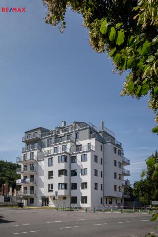 Prodej bytu 4+kk, Karlovy Vary, Šumavská, 84 m2