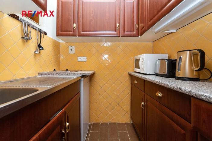 Pronájem bytu 2+kk, Praha - Nové Město, Masarykovo nábřeží, 60 m2