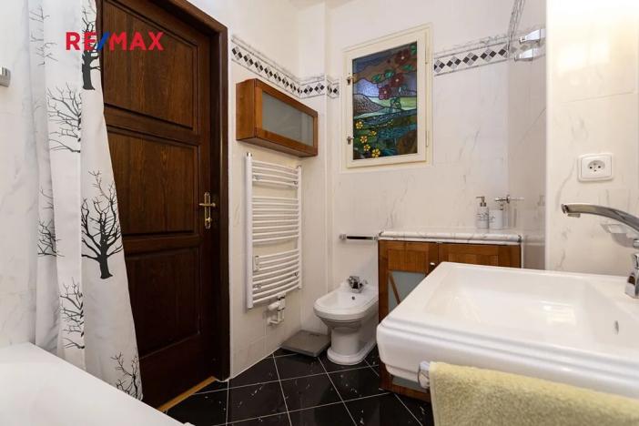 Pronájem bytu 2+kk, Praha - Nové Město, Masarykovo nábřeží, 60 m2