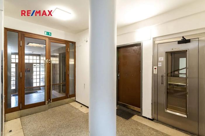 Pronájem bytu 2+kk, Praha - Nové Město, Masarykovo nábřeží, 60 m2