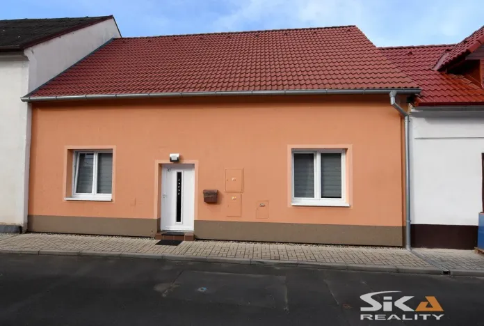 Prodej rodinného domu, Líšťany, V Poustkách, 67 m2