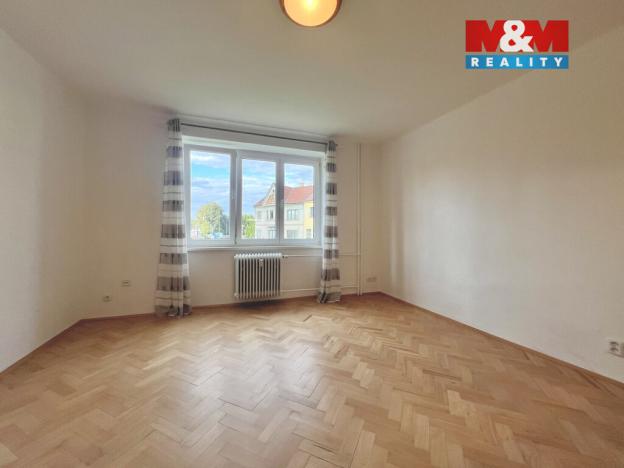 Pronájem bytu 1+kk, Jindřichův Hradec - Jindřichův Hradec II, Nádražní, 24 m2