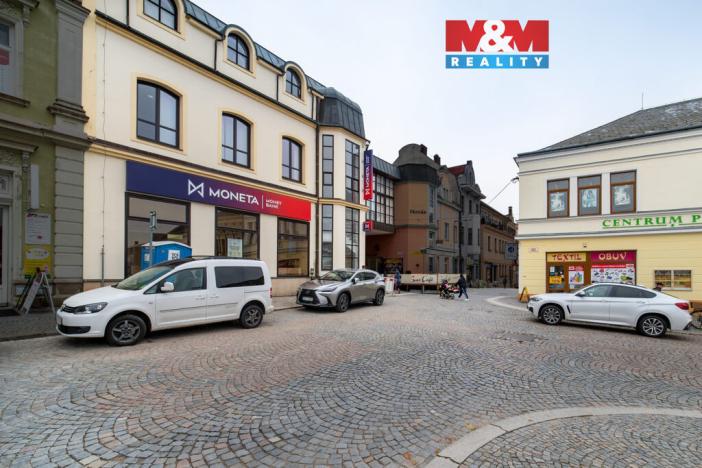 Prodej obchodního prostoru, Ústí nad Orlicí, Mírové nám., 1000 m2