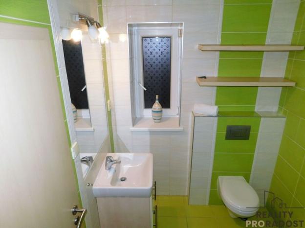Pronájem bytu 3+kk, Hodonín, nám. B. Martinů, 61 m2
