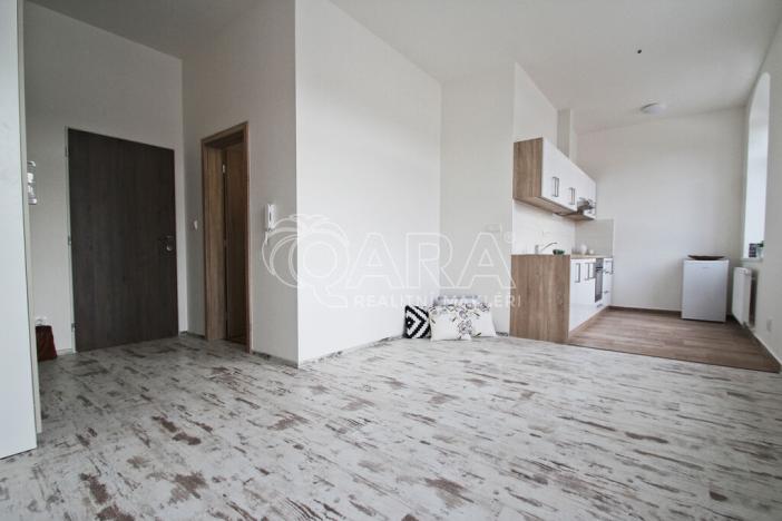 Pronájem bytu 1+kk, Hořovice, Fügnerova, 28 m2