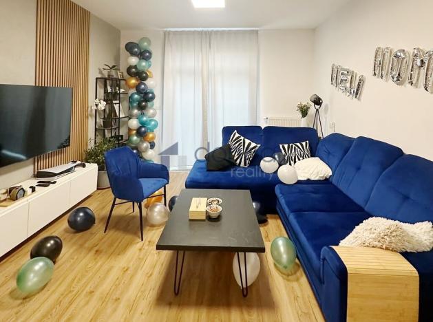 Pronájem rodinného domu, Praha, Hornoměcholupská, 230 m2