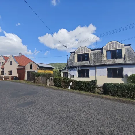 Prodej rodinného domu, Valeč, Jabloňová, 160 m2