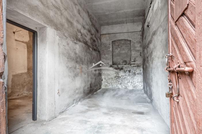 Prodej činžovního domu, Polná, Husovo náměstí, 654 m2